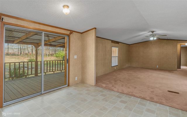 230 E cloverleaf Drive, Haughton, LA 71037