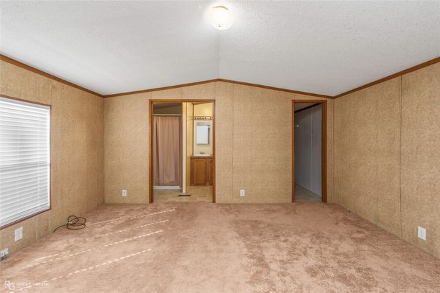 230 E cloverleaf Drive, Haughton, LA 71037