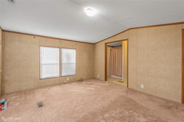 230 E cloverleaf Drive, Haughton, LA 71037