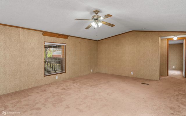 230 E cloverleaf Drive, Haughton, LA 71037