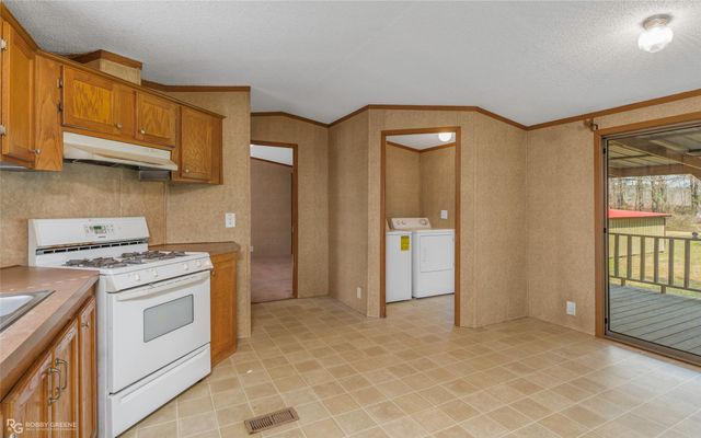 230 E cloverleaf Drive, Haughton, LA 71037
