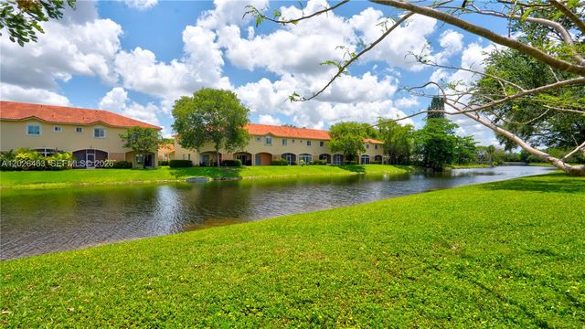 8054 Sanibel Dr, Tamarac, FL 33321