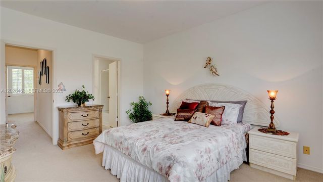 8054 Sanibel Dr, Tamarac, FL 33321