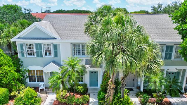 8054 Sanibel Dr, Tamarac, FL 33321