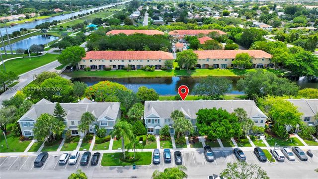 8054 Sanibel Dr, Tamarac, FL 33321