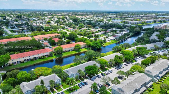 8054 Sanibel Dr, Tamarac, FL 33321