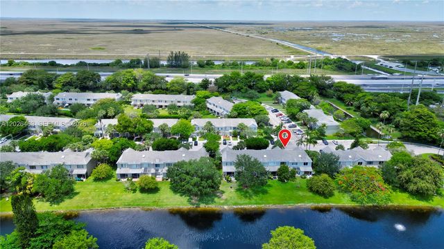 8054 Sanibel Dr, Tamarac, FL 33321