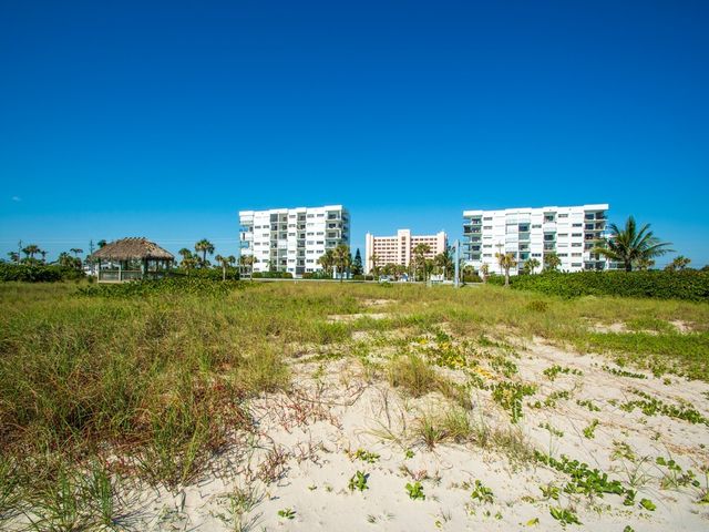 5167 N A1A Highway 504, Fort Pierce, FL 34949