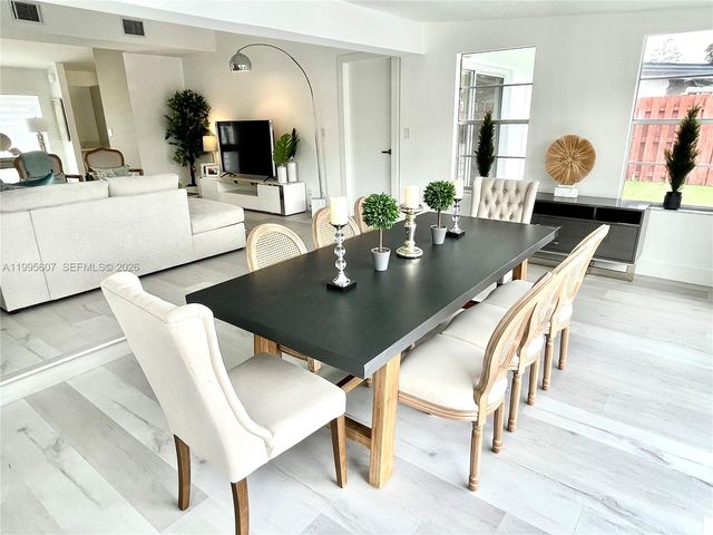 2406 Marathon Ln, Fort Lauderdale, FL 33312