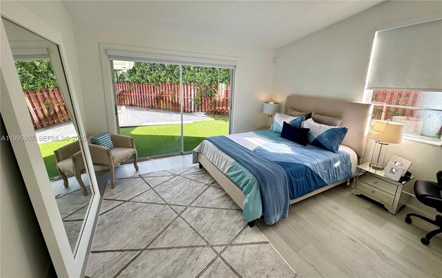 2406 Marathon Ln, Fort Lauderdale, FL 33312