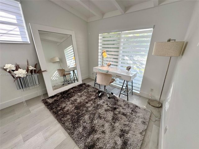 2406 Marathon Ln, Fort Lauderdale, FL 33312