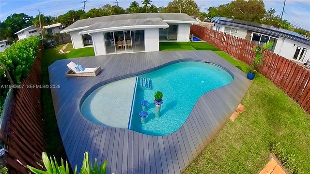 2406 Marathon Ln, Fort Lauderdale, FL 33312