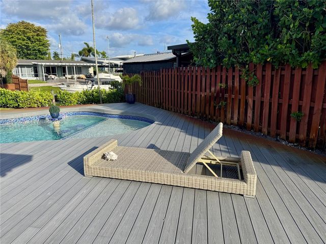 2406 Marathon Ln, Fort Lauderdale, FL 33312