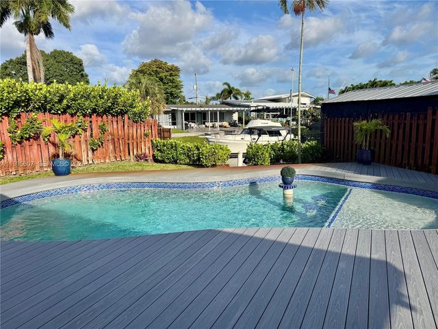 2406 Marathon Ln, Fort Lauderdale, FL 33312