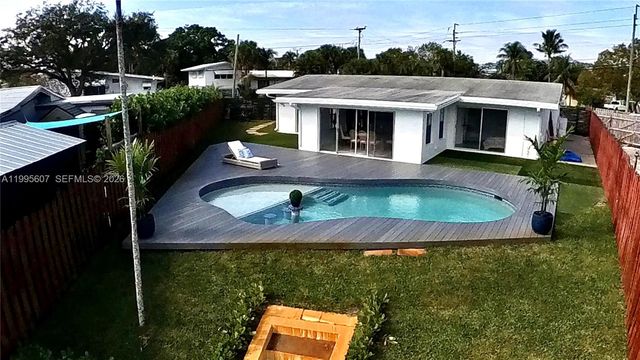 2406 Marathon Ln, Fort Lauderdale, FL 33312