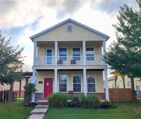 638 N Longfellow Lane, Fayetteville, AR 72704