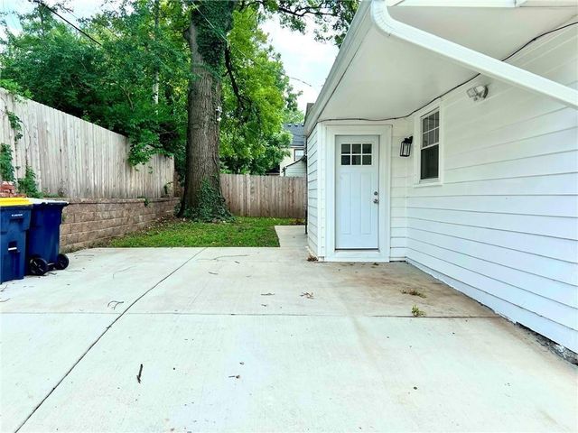 5605 Paseo Boulevard, Kansas City, MO 64130