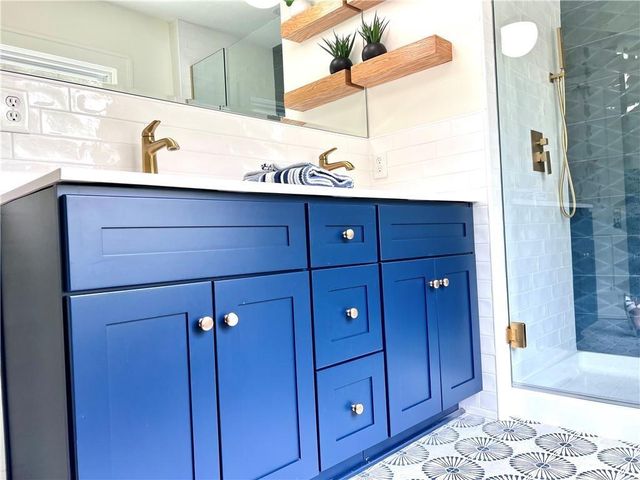 5605 Paseo Boulevard, Kansas City, MO 64130