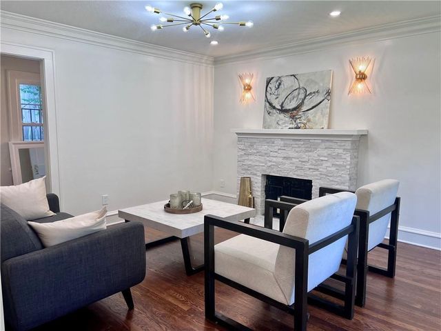 5605 Paseo Boulevard, Kansas City, MO 64130