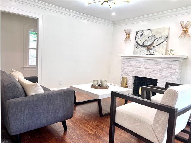 5605 Paseo Boulevard, Kansas City, MO 64130