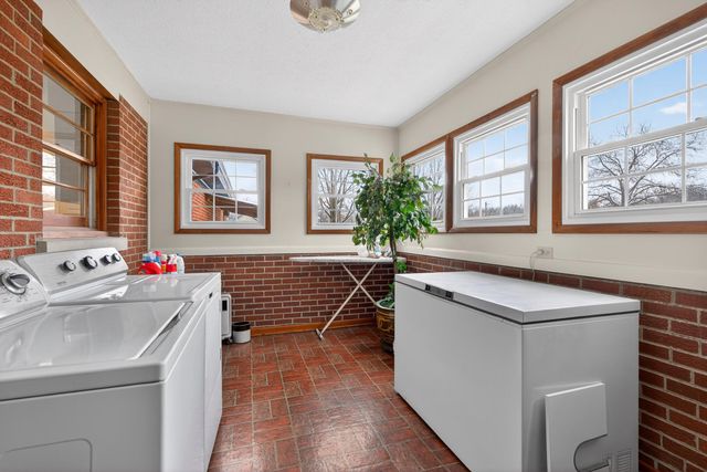 803 Clintonville Road, Paris, KY 40361