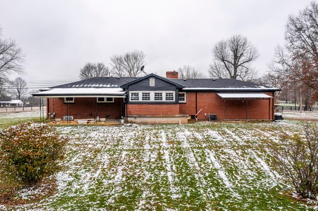 803 Clintonville Road, Paris, KY 40361