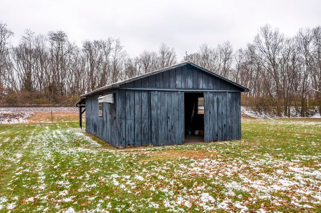 803 Clintonville Road, Paris, KY 40361