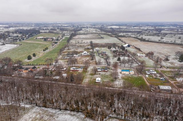 803 Clintonville Road, Paris, KY 40361