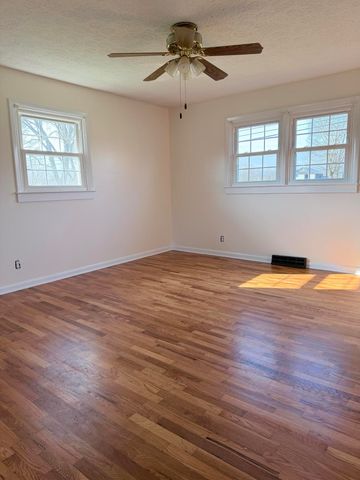 803 Clintonville Road, Paris, KY 40361