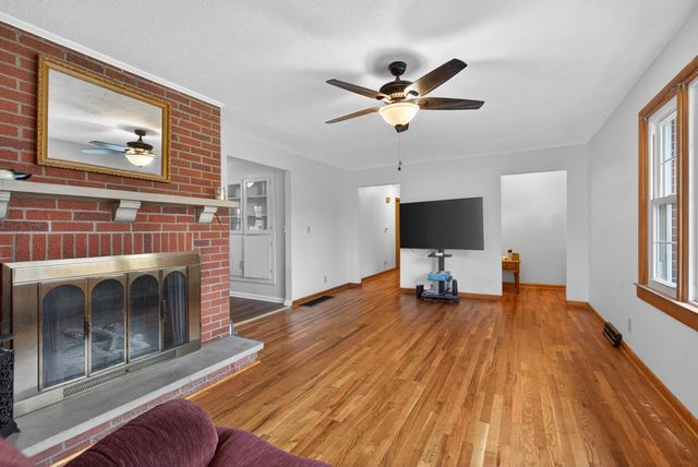 803 Clintonville Road, Paris, KY 40361