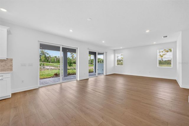 7543 HAWKSTONE DRIVE, Sarasota, FL 34241