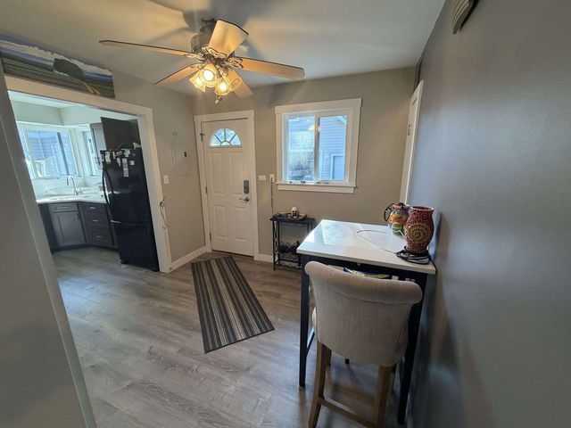 466 N Ridgeland Avenue, Elmhurst, IL 60126