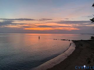 316 Plantation Dr, Montross, VA 22520