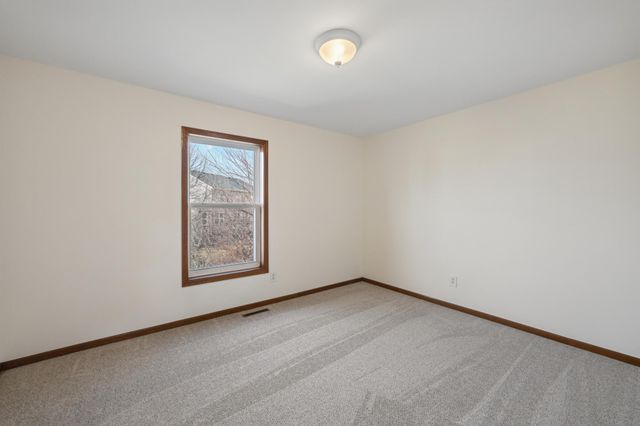 10150 41st Place NE, Saint Michael, MN 55376