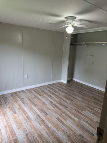 3702 Hartwood Drive, Granbury, TX 76049