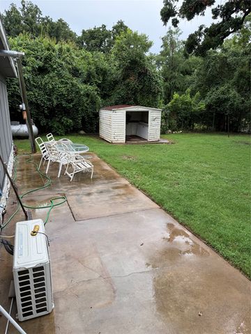 3702 Hartwood Drive, Granbury, TX 76049
