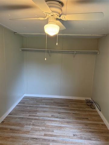 3702 Hartwood Drive, Granbury, TX 76049