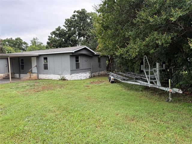 3702 Hartwood Drive, Granbury, TX 76049