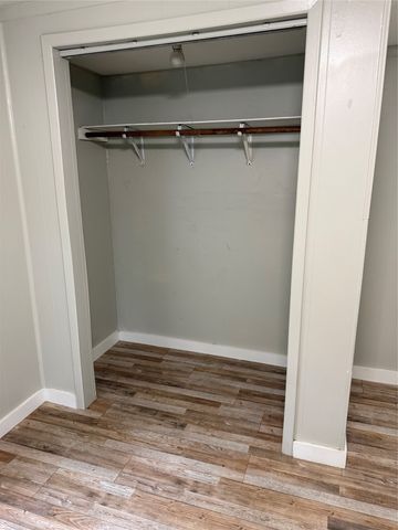 3702 Hartwood Drive, Granbury, TX 76049