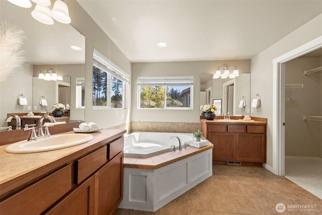 10212 242nd Avenue NE, Redmond, WA 98053