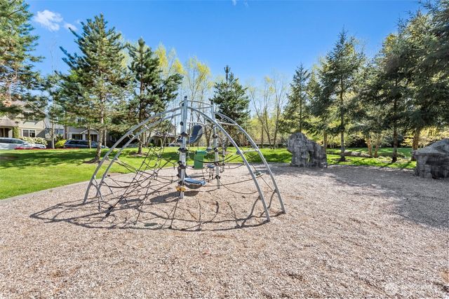 10212 242nd Avenue NE, Redmond, WA 98053