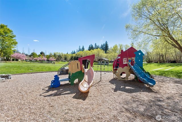 10212 242nd Avenue NE, Redmond, WA 98053