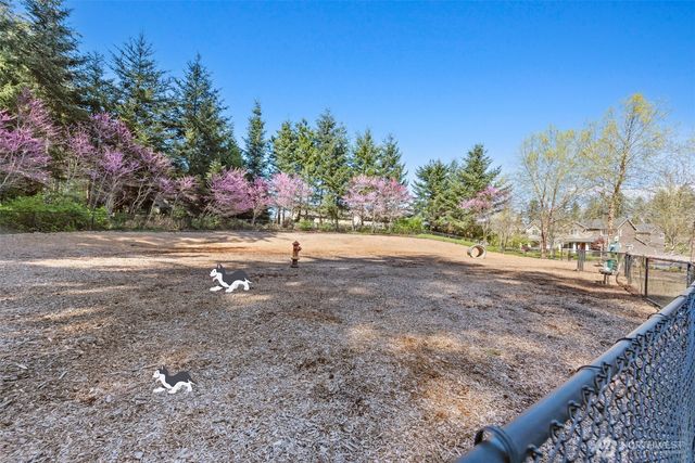 10212 242nd Avenue NE, Redmond, WA 98053