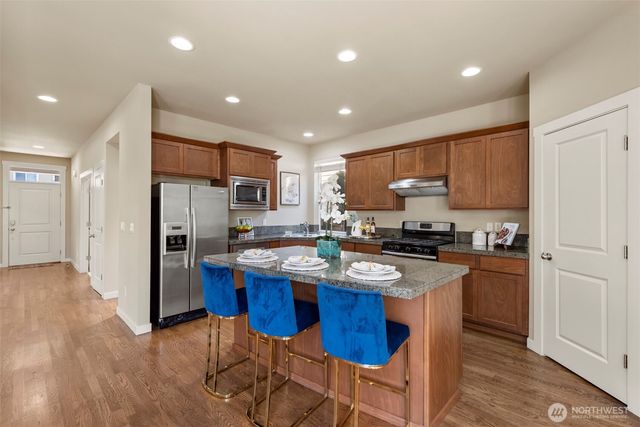 10212 242nd Avenue NE, Redmond, WA 98053