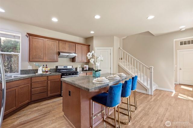 10212 242nd Avenue NE, Redmond, WA 98053