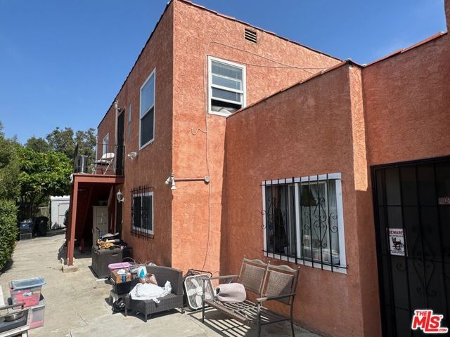 3939 W 28th Street, Los Angeles, CA 90018