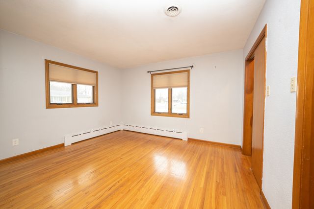 3321 Caroline Drive, Joliet, IL 60435