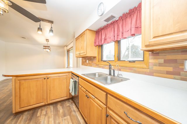 3321 Caroline Drive, Joliet, IL 60435