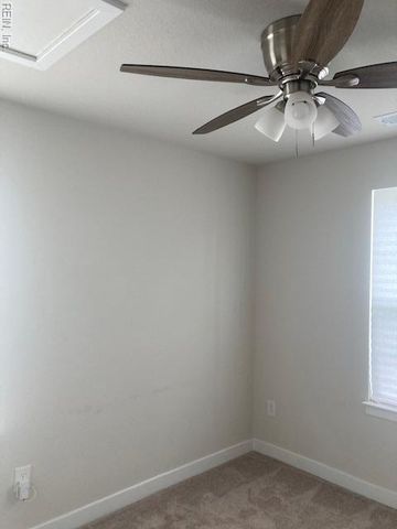 291 Goldenstar LN, Portsmouth, VA 23701