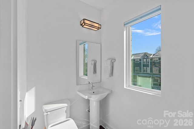 214 Wesley Heights Way, Charlotte, NC 28208